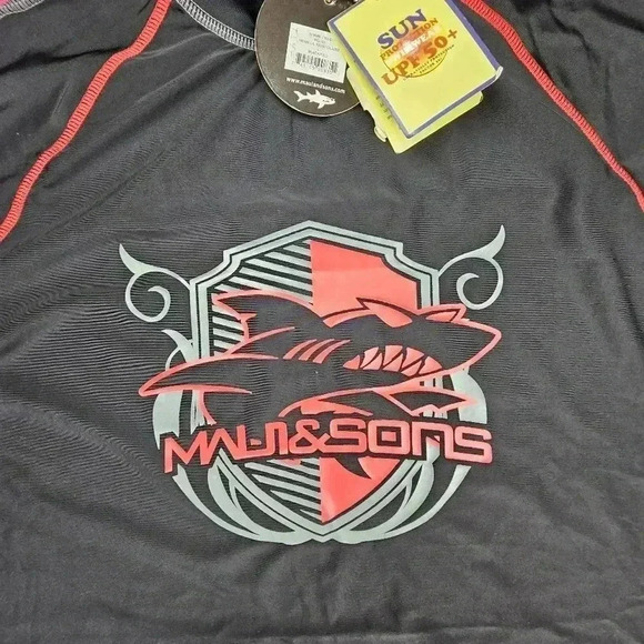 NWT NOS Maui And Sons Rash guard SPF 50+ Swim shirt # RG 102 black&red Large - Picture 6 of 7